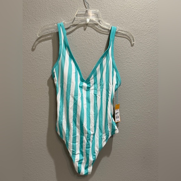 Reseller Bundle 5 Swimsuit New One-Piece Swimsuits – Striped – 4 Small, 1 Medium - Picture 2 of 7